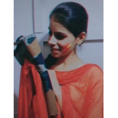 जब तक दम है,राष्ट्रीय प्रथम है 🇮🇳
धर्मो रक्षति रक्षितः।
Love to write poem❤