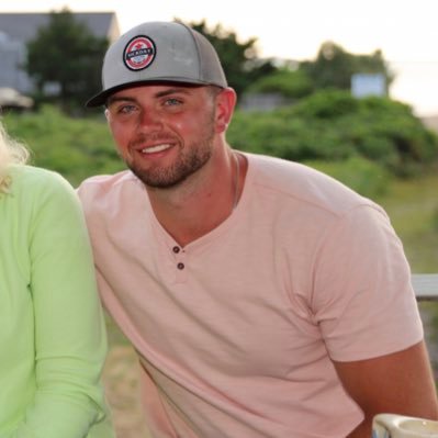 RobbieTooHottie's profile picture. USMMA Football #85 ret.