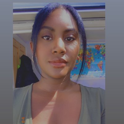 AzanaFrancis18 Profile Picture