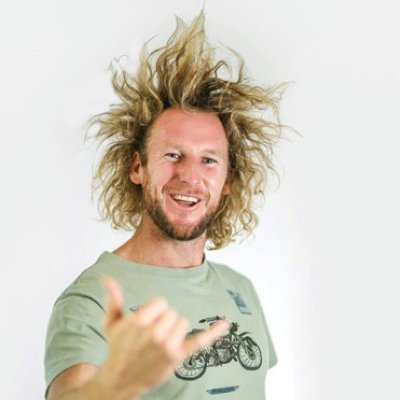 Spaceman 👨🏼🚀 Collaborative Environment Designer 🌏 Surfer 🏄 Boarder🏂 Burner 🚴♀️ Maker 🛠️ Doer 🪄✨