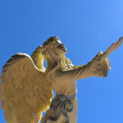 幼少期に親が離婚し、家庭の大切さを痛感する。離婚しない家庭を増やすべく、結婚について研究を始める。ココナラランク・ブロンズ獲得。友達が少ないものの、家族は大好き。ブログもやってます→https://t.co/PaTuecCTqL よろしくお願いします。