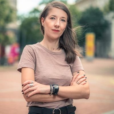 Romanian lost in Austria.
Alongside migrant live-in care workers fighting for better labor rights.
* * *
https://t.co/QvR2E8wGNP // #24hBetreuung