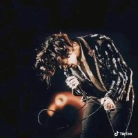 k (@_harrysbread) 's Twitter Profile