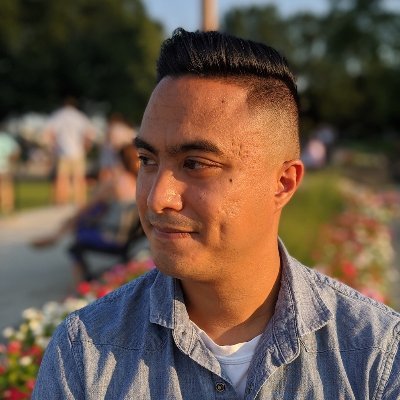Software engineering manager @CapitalOne. I also teach Android at GWU!