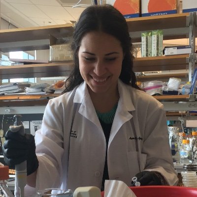 Passionate puertorriqueña 🇵🇷 pursuing science and surgery