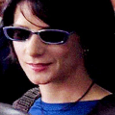 aysetulah's profile picture. 