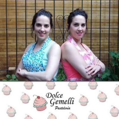 Creamos dulces momentos para tu evento personal o empresario.🧁
Tortas Personalizadas🎂
clases y cursos de Pastelería Online
Gemelas y Pasteleras Profesionales