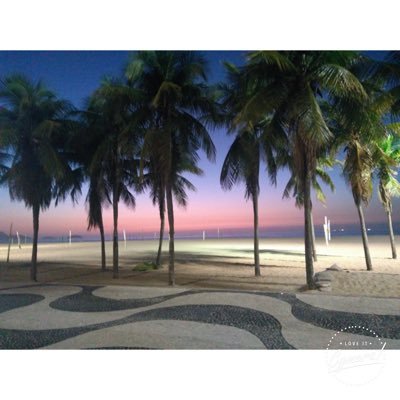 “Ainda sinto dor quando o vento forte toca na ferida aberta, será que a dor do amor compensa tanto assim?”