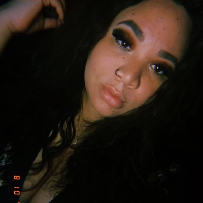 witchyallie's profile picture. 2nd account :)