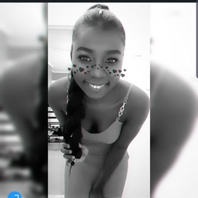 Probably the SWEETEST person u'll ever come across .

Instagram:
@vivietta_designs 
@empress_etta 

❤🌻🍫