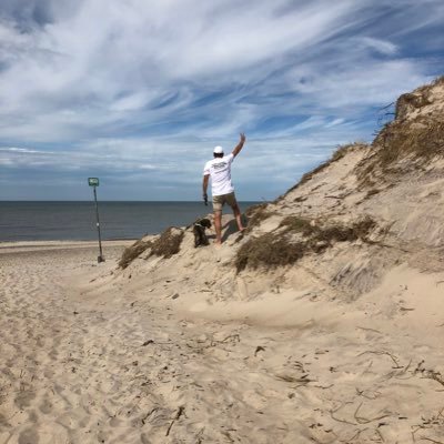 OSlumstrup's profile picture. Area Eksport Manager, Gl. Divisions målmand for Herning Fremad, Første stadion speaker for FC Midtjylland ❤️🖤 MCH Arena 2004-08. DM Guld med BlueFox 2003 💙💛