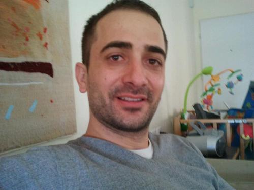 Amos_Shahar's profile picture. 