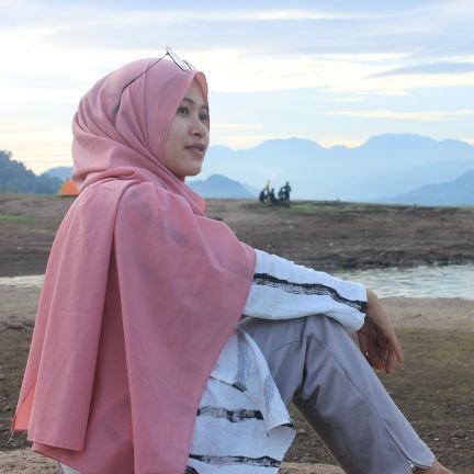 Indahisme18's profile picture. I am not perfect ✌

👉 Sulawesi Selatan 🙏