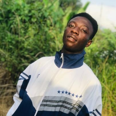 UmLogic1's profile picture. Am a footballer #I love football⚽ and it's everything I've gotten 💧🌈 Follow for follow back 🌏💧