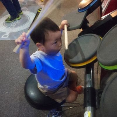 mSMOdDysD7FUmsV's profile picture. 