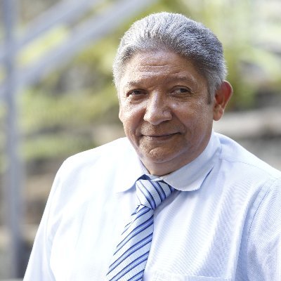 RobertoReyna's profile picture. Ex Rector y Profesor de la @UniversidadUASD. Mi sueño: #Alfabetizar #República #Dominicana.