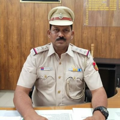 Official Twitter account of SHO Farsh Bazar Shahdara District @delhipolice @dcp_shahdara . Don’t report crime on twitter. Dial 112 for any assistance.