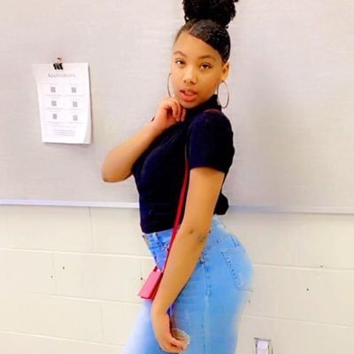 thebaddestblax1's profile picture. A 😍 R💜 I🥰 A💋N💍 N🤞🏾A Twitt meh anytime😀🤪 follow meh on ig @thebaddest.blaxican