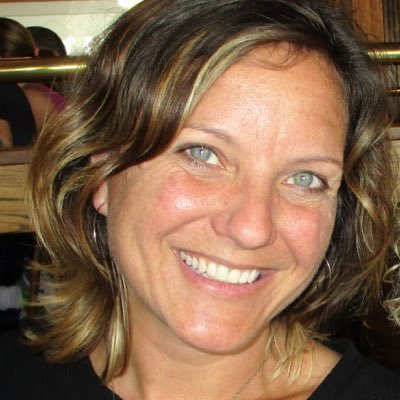 Lover of family, animals and nature. I lead the #MicrosoftEDU Engineering Engagement Team and look forward to engaging with you 💖
#EdTech #RemoteLearning