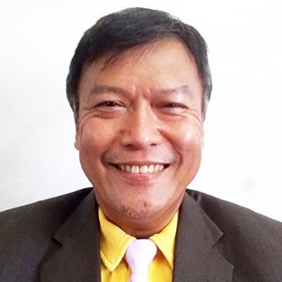 30+Years Teaching Communication Arts. 7 / 30 years teaching English as Second Language. Book lessons and learn with me https://t.co/eCJOtsTGUo