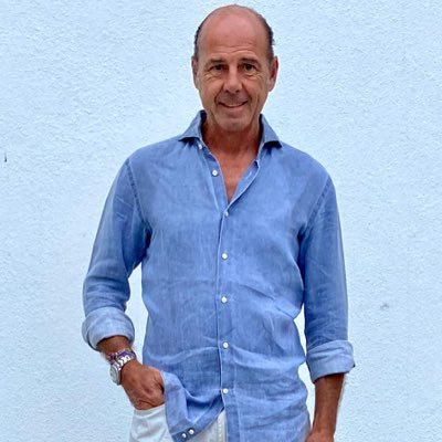 Senior VP. De vuelta a España tras 20 años en Argentina. Abulense orgulloso. Vino, gastronomía y deporte. Instagram: @nachovacadeosma