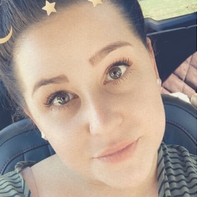 Mikaelajayleen's profile picture. Eminem Stan ✒️and Posty lover🌻Logic lover🐀 Music really is life🎶cancer vibes ♋️