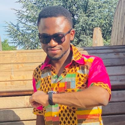L'art pense bien le réel. L'écrit l'immortalise. Et les paroles deviennent vraies. ✍🏾✨