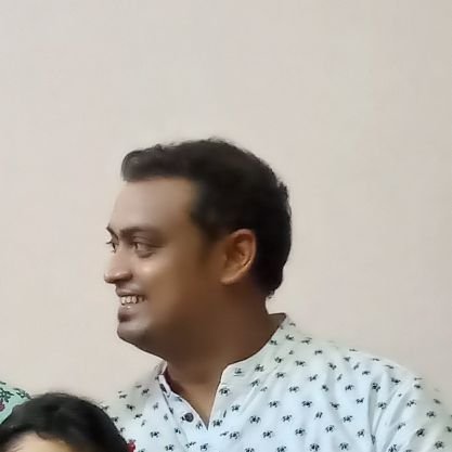 यदा यदा हि धर्मस्य ग्लानिर्भवति भारत ।
अभ्युत्थानमधर्मस्य तदात्मानं सृजाम्यहम् ॥
