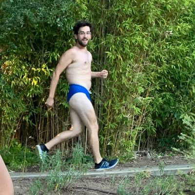 davidcarliner's profile picture. "Very handsome" -Vulture (he/him)