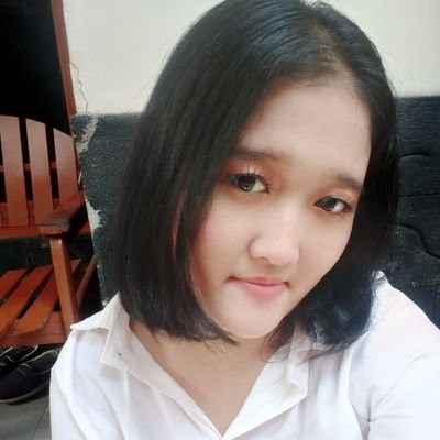 realkarinanadya's profile picture. artist painting 
follow my ig :artkarinannovitriana 
my hobby galerikarinaart and follow my twitter hobby @galerikarinart