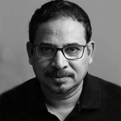 Specialist in creating unique Digital Experiences and
engaging Brand Conversations for the Digital Marketing environments.