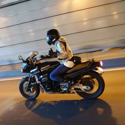 GPZ900R / ZX-4RR 40th / リード125 カワサキ車をこよなく愛する27歳