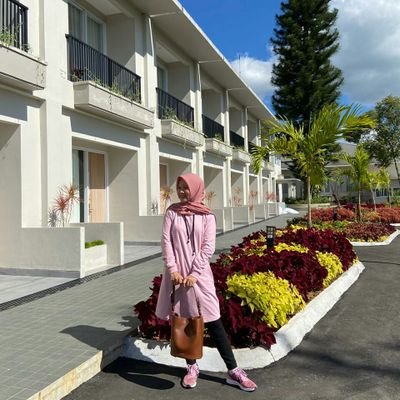 AnnisaAbdillah1's profile picture. 