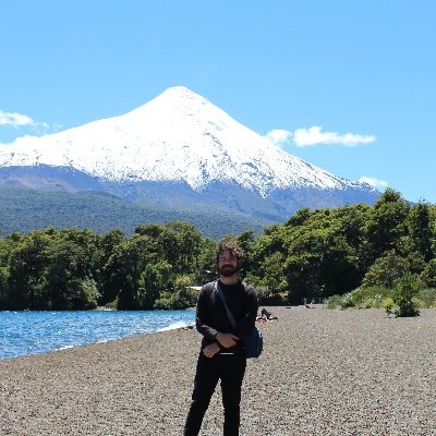 lampadanegra's profile picture. América del Sur. 
Trabalhador da Educação Pública - Professor e Historiador.