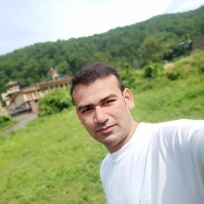 Abhi76482's profile picture. 