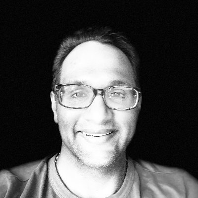 catholic, husband, father of 3, and passionate about new emerging tech!