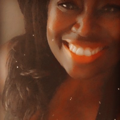 Ejanna3's profile picture. I’m just a girl in LOVE with life, Rom-coms and Trash TV. #Aspie #Mama #🥰