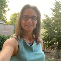 Julia Herz (@herzmuses) 's Twitter Profile