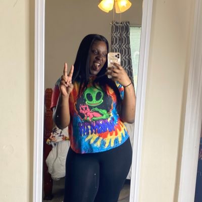 insta : xo.janiyaa snap : juicy.nofruit #MYASU ‘24 💛🐝
