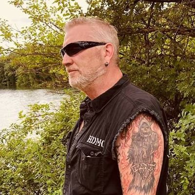 clay_teller's profile picture. Trump Patriot
