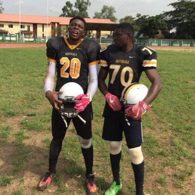 Hello | I’m 🇳🇬 | 6ft | DB | 198Lbs/90kg | 🎂 17 oct 1995 | Student Athlete at Green Giants | 4.51 seconds | moving to the next level 🏈 🦍.