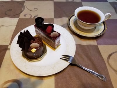 love_cake2525's profile picture. ただのケーキ狂い。
食べたものを紹介しています。ときたまパフェやデセール。
