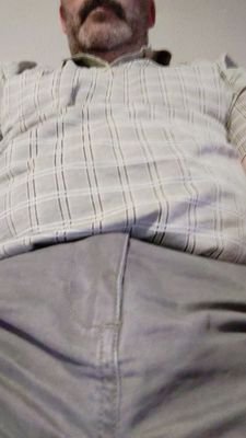 Just a horny dad looking for fun.
my header is the beautiful @daddieslilslut2