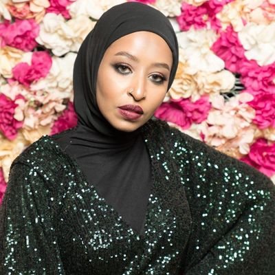 It's ALIA
Interior designer
Makeup artist 
Follow your gift❤
🇸🇩