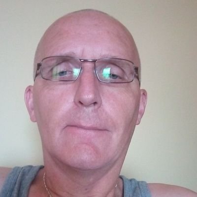 Paul04996957's profile picture. 