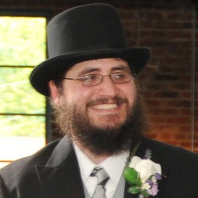 BacovcinAkiva's profile picture. Monarchist / Canadian / Orthodox Jew / Nerd