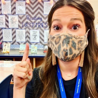 7th grade ELA Teacher, M. of Ed in Educational Technology, Level 1 Google Educator, Miami U grad, and Book Lover 💙 Firm believer in student #choice and #voice!