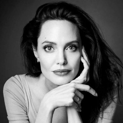 random things that angelina jolie do because anything she does is hot