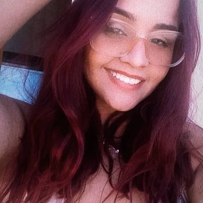 ELA TEM LOUCURA O SUFICIENTE,PARA TE CONVENCER A SER LOUCO COM ELA TMBM