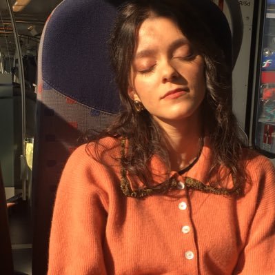 gigimodo's profile picture. IG @georgiana_modoran